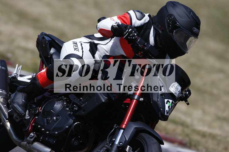 Archiv-2023/28 05.06.2023 Moto Club Anneau du Rhin/blanc-novice/38
